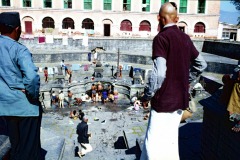 03_1976_11_Asie_P14_39_Nepal_Patan